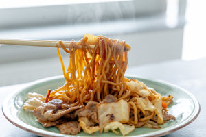 Kids love it! Yakisoba with ingredients from supermarket close to your home.